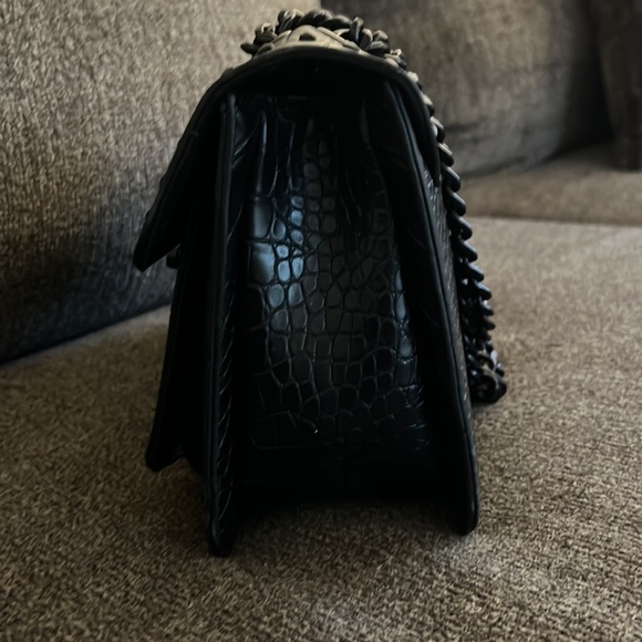 Badgley Mischka | Croco Crossbody w/ Lock & Studs - Picture 5 of 14